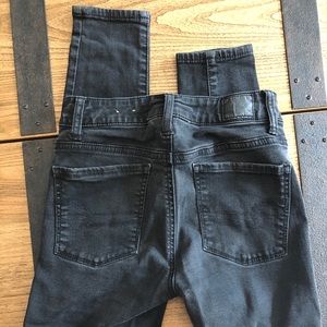 Black/charcoal jeggings